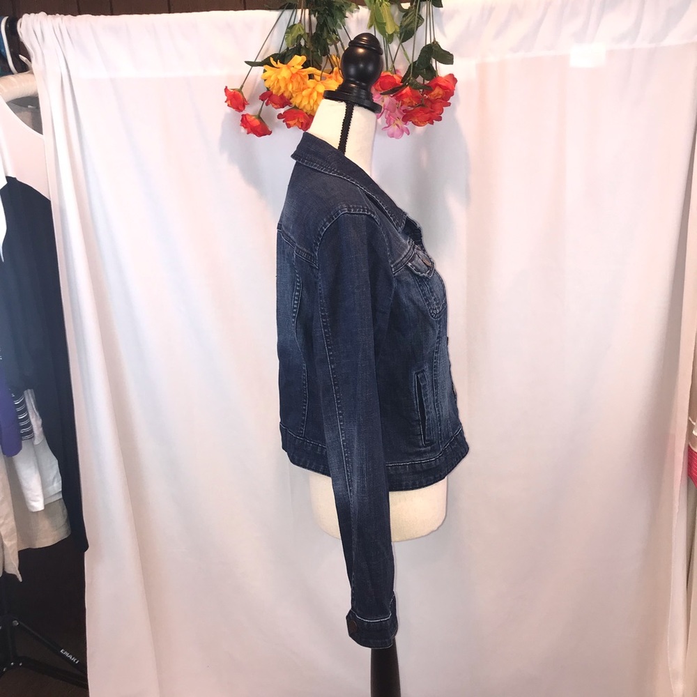 Elle Jean Jacket - Picture 3 of 9
